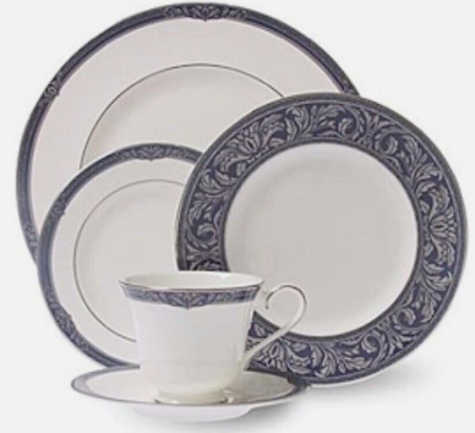 Byron (H5268) by Royal Doulton China