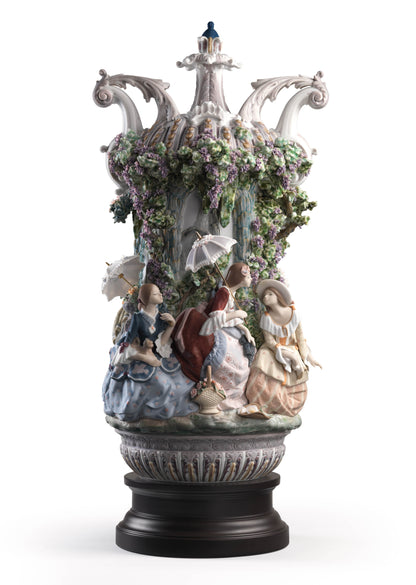 Ladies From Aranjuez Vase by Lladró