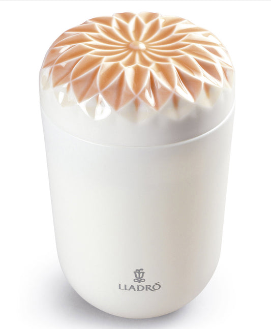 Echoes Of Nature Candle-Gardens Of Valencia by Lladró